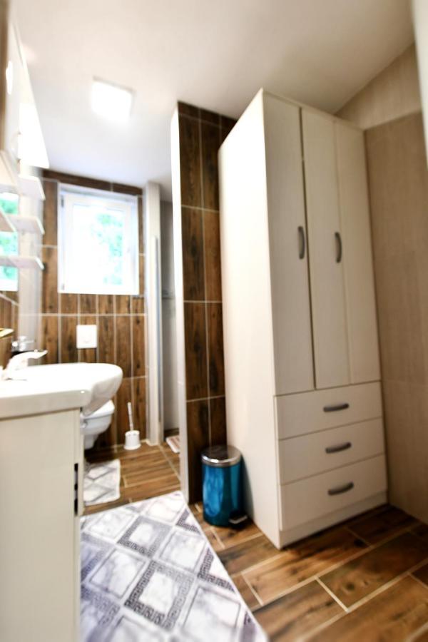 Lora Apartment Rakovica Exterior photo