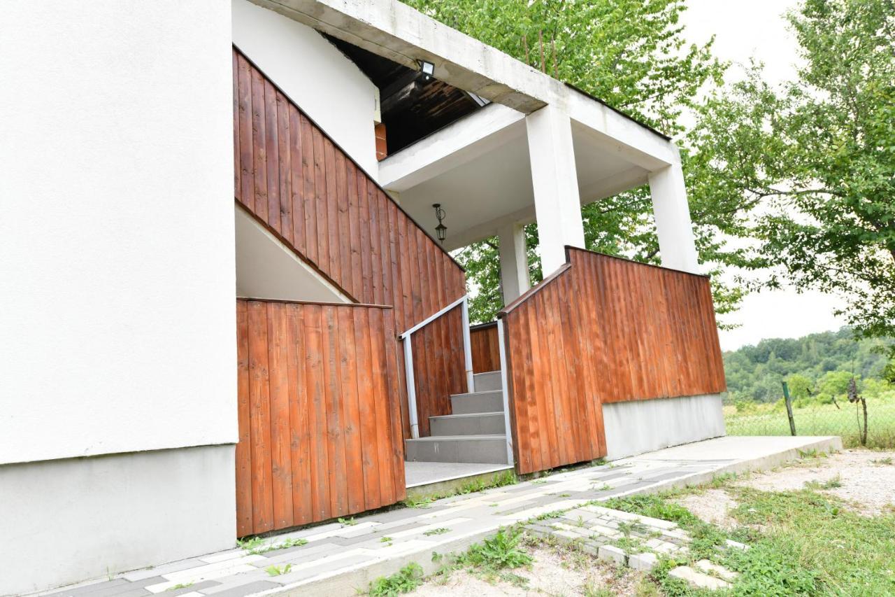 Lora Apartment Rakovica Exterior photo